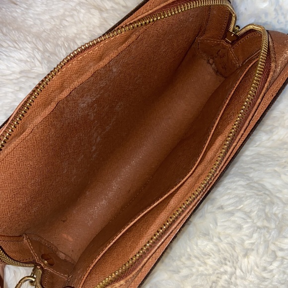 Louis Vuitton Monogram Wristlet/Clutch - Picture 11 of 16